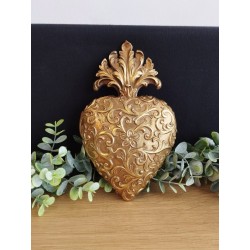 Décoration murale ex voto cœur motif floral style baroque