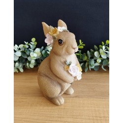 Lapin fleuri à diadème et bouquet