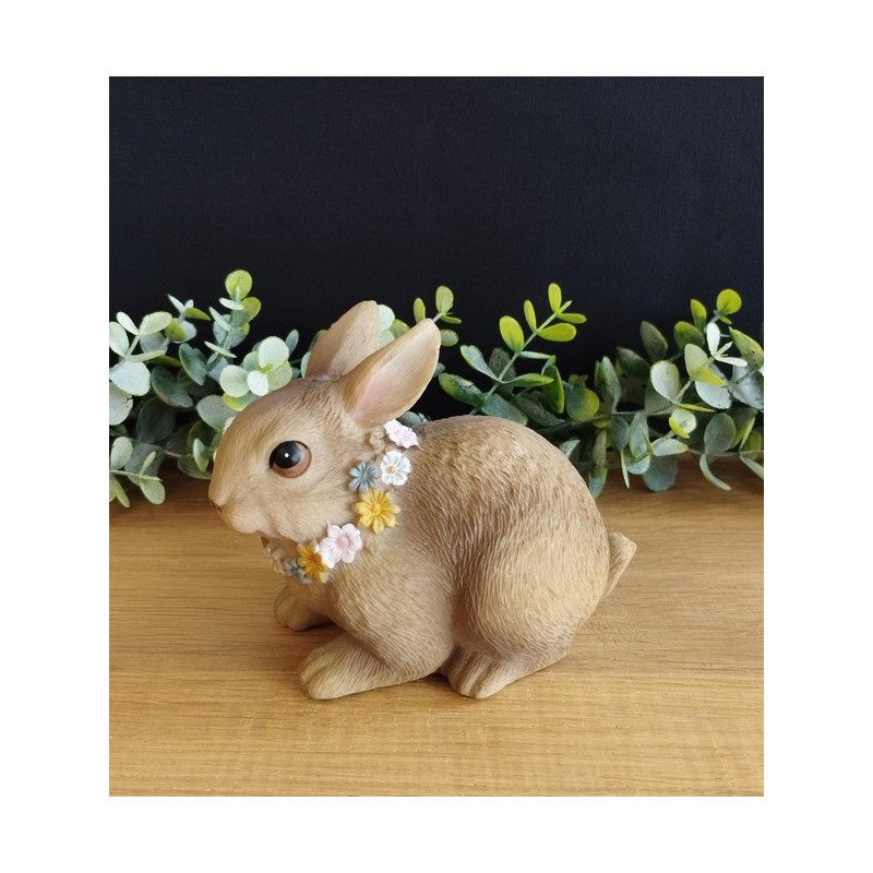 Lapin fleuri à collier