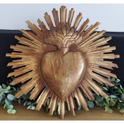 Décoration murale ex voto coeur gravé rayons de soleil métal