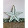 Décoration murale étoile de grange 47cm en bois massif recyclé vert tilleul mat